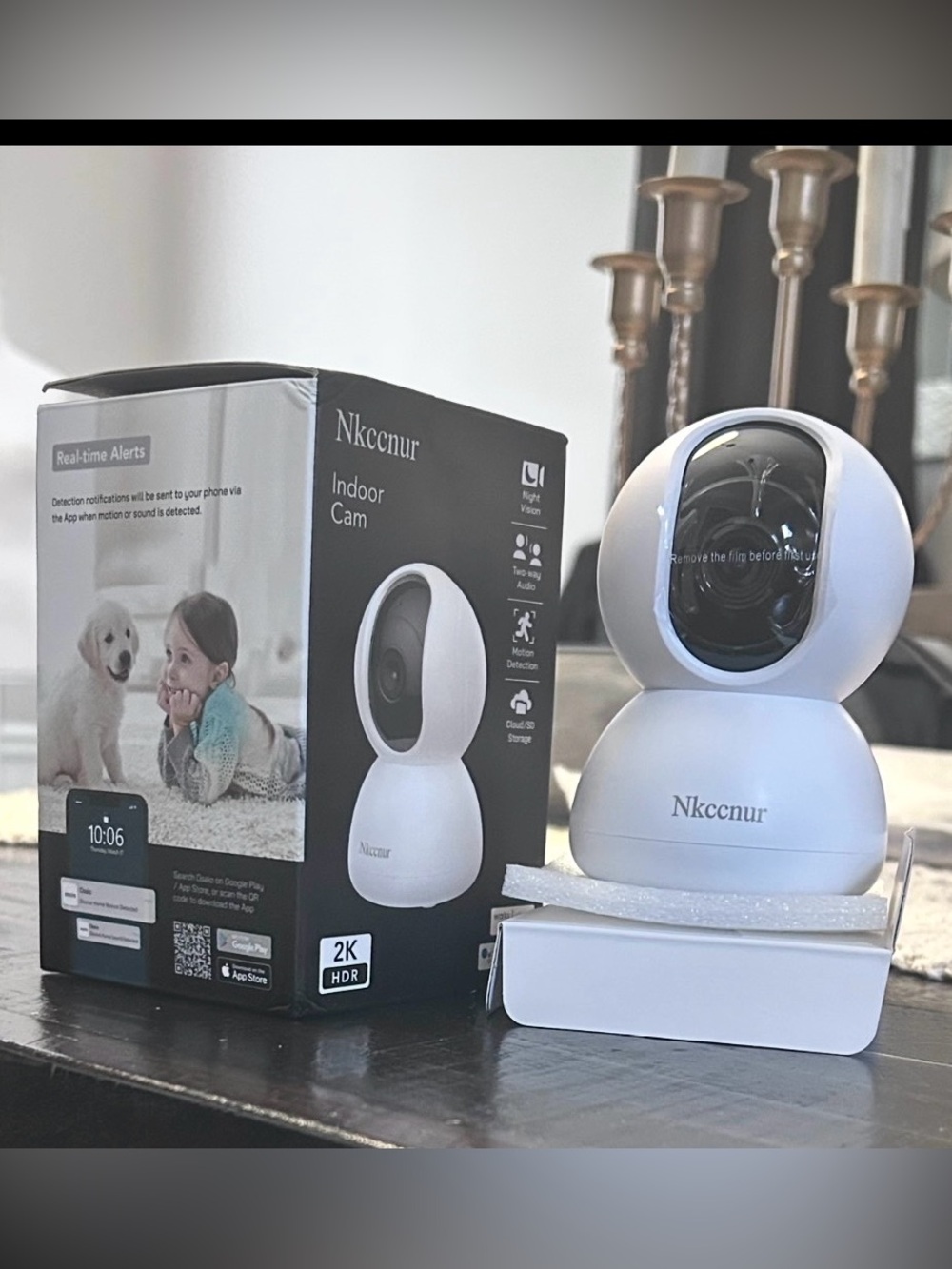 White Indoor Security Camera - 2K HDR Wi‑Fi Smart Cam.Brand new!